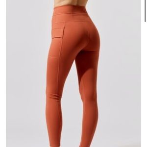 High waisted cargo leggings